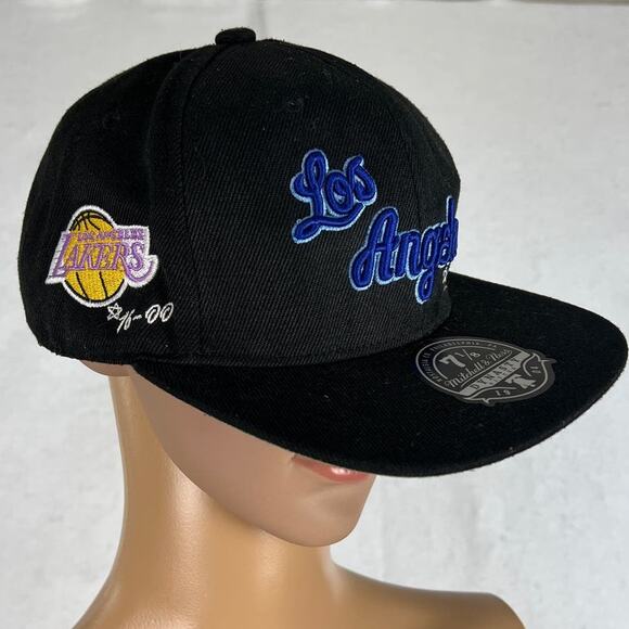 Mitchell & Ness Los Angeles Lakers Hardwood Classics Timeline Fitted Hat 7 1/8 - Picture 1 of 10
